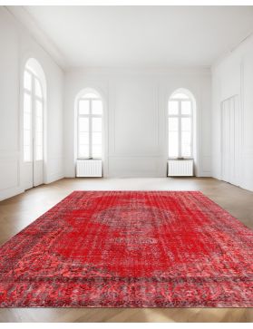 Vintage Carpet 323 x 210 red 