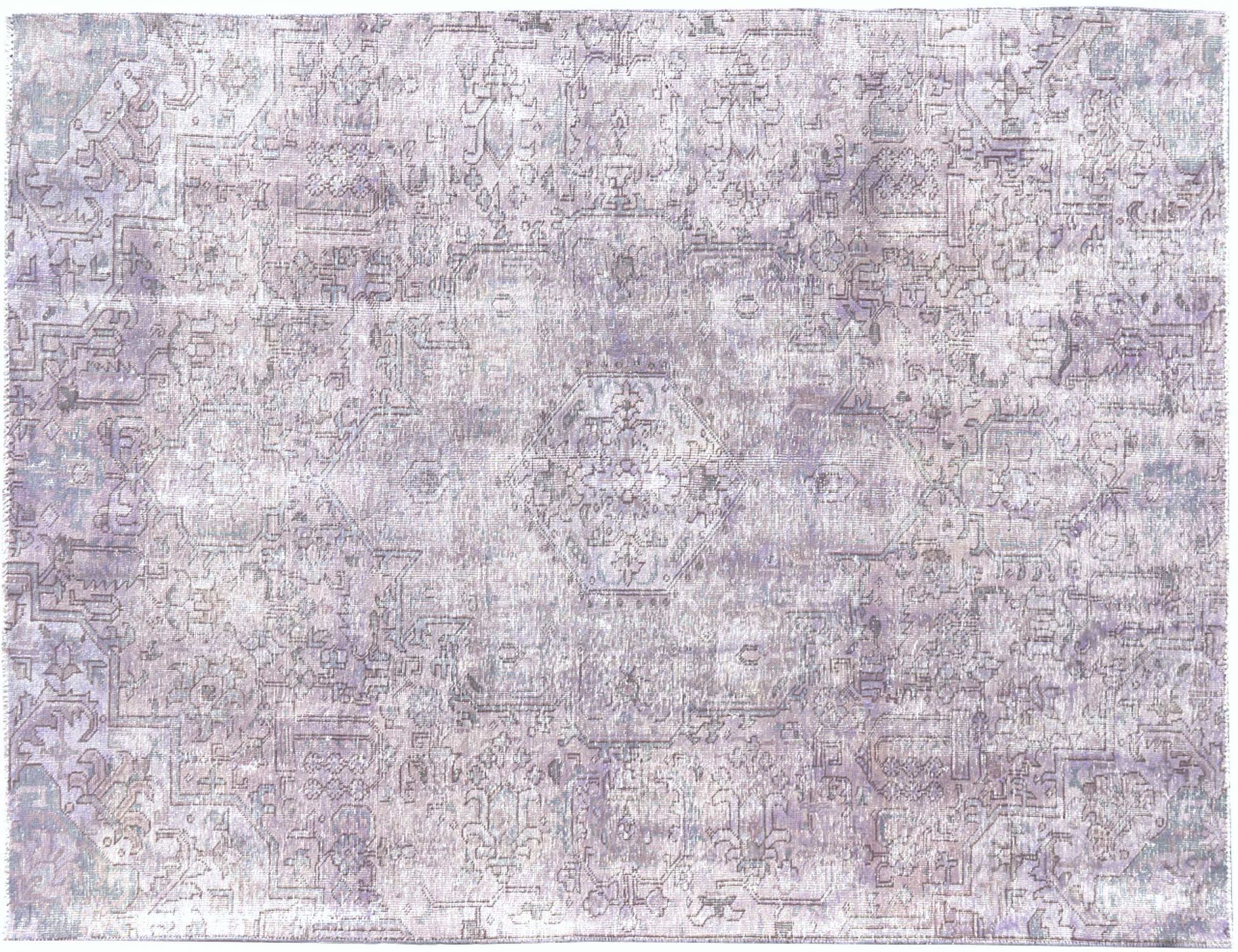 Vintage Carpet  violetti <br/>310 x 210 cm