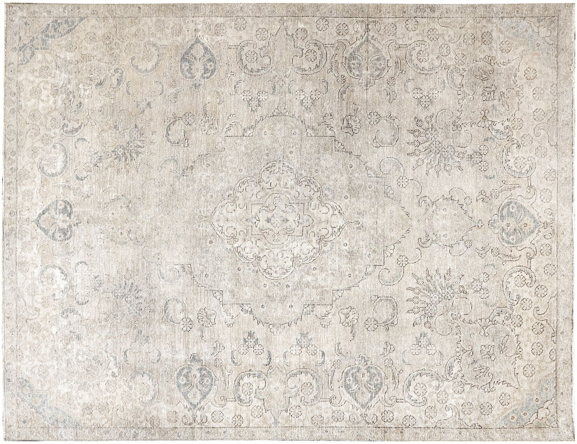 Tapis Persan vintage  beige <br/>310 x 237 cm